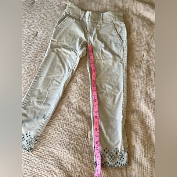 SALE | LOFT Light Grey Embroidered Pants - Size 00P - Picture 4 of 7